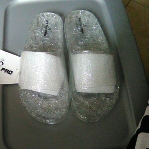 Jellie sandals